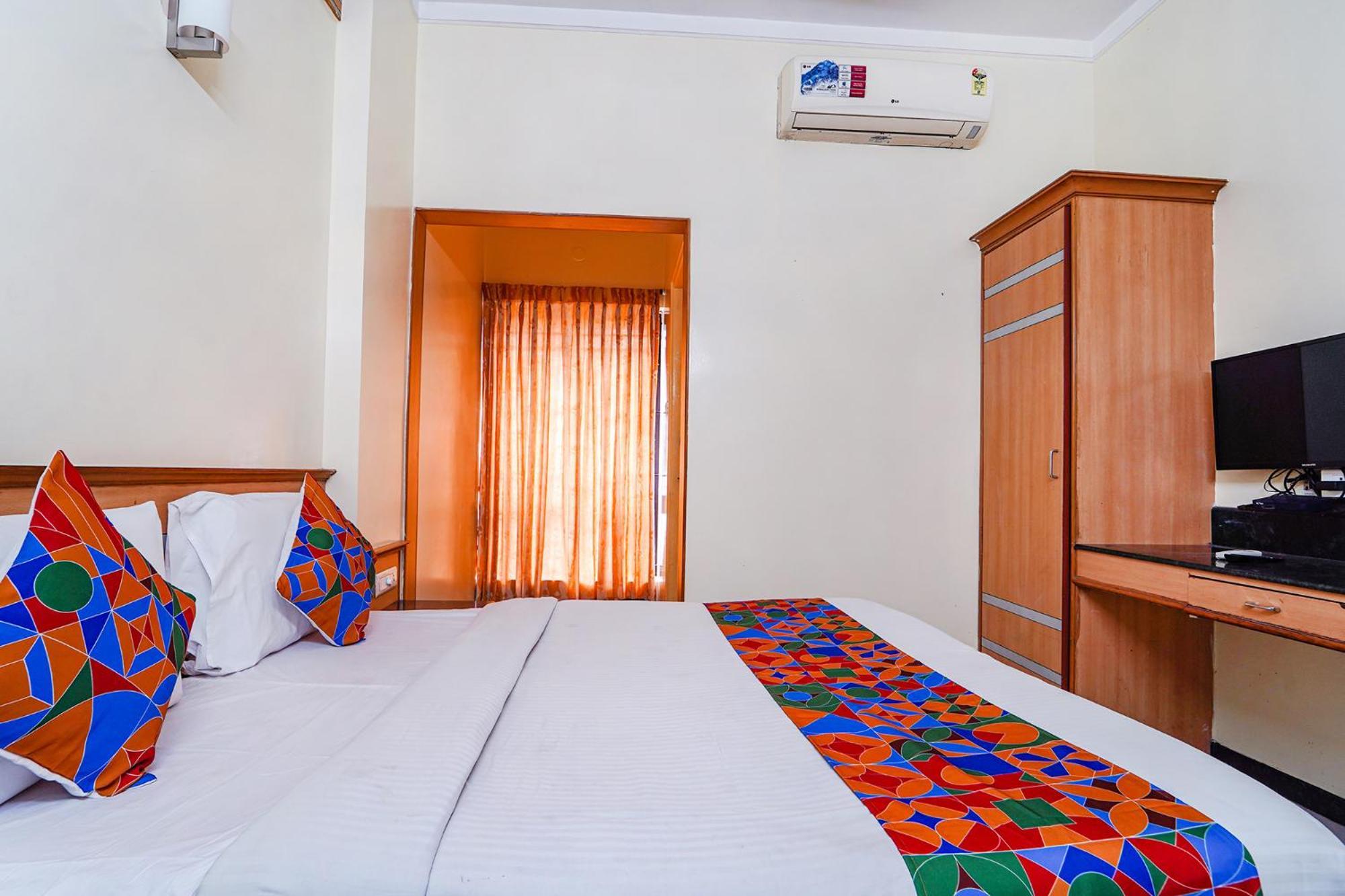 Fabhotel Ess Paradise - Nr Bus Stand Coimbatore Esterno foto